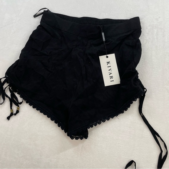 Kivari NWT High Waisted Crochet Hem Shorts - Picture 4 of 6